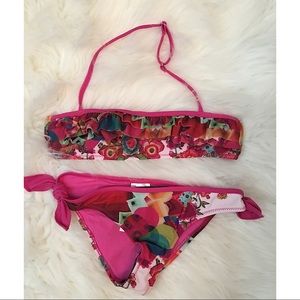 Girl’s Desigual 2 pc bathing suit.  Size L (9/10)